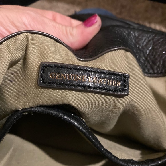 G.I.L.I Got it Love it Black leather fringe purse/shoulder hobo bag 40$ EUC - Picture 5 of 5